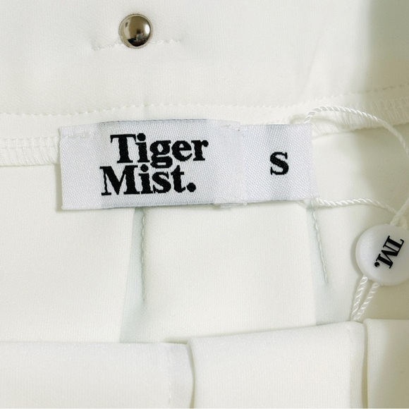 Tiger Mist White Darceys Mini Skirt Sz Small Pleated - Picture 6 of 7